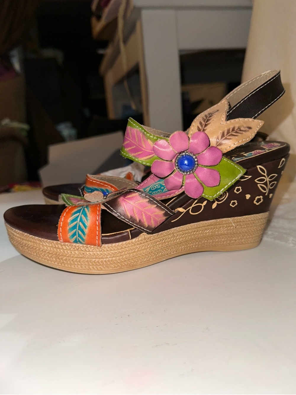Spring Step L'Artiste Floral Sandals NWOT - size 39 (US 8 - 8 1/2)
